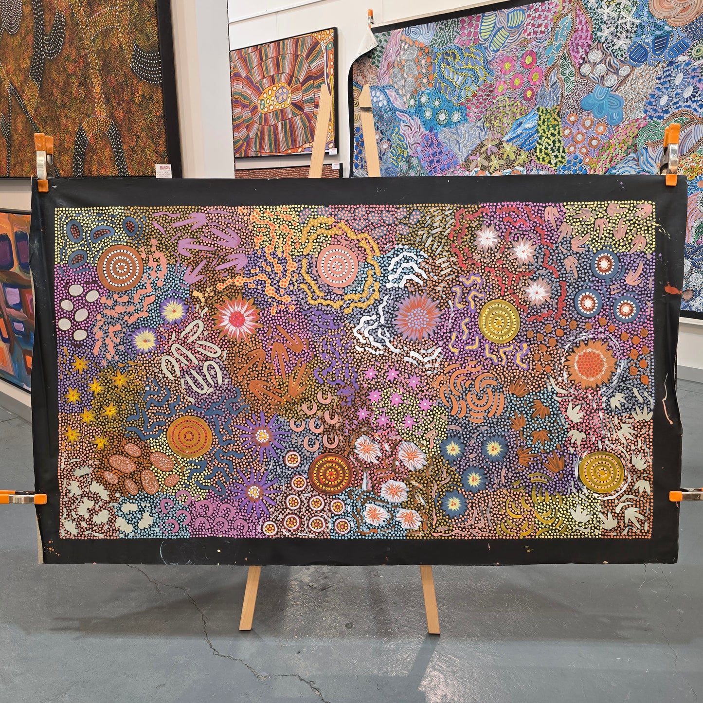 Michelle Possum 940 mm x 1670 mm